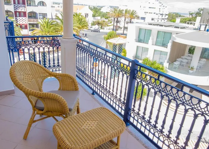 Charm T2 With Big Terrace Self Check-in