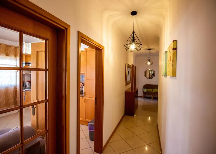 Charm T2 With Big Terrace Self Check-in Διαμέρισμα Αλμπουφέιρα