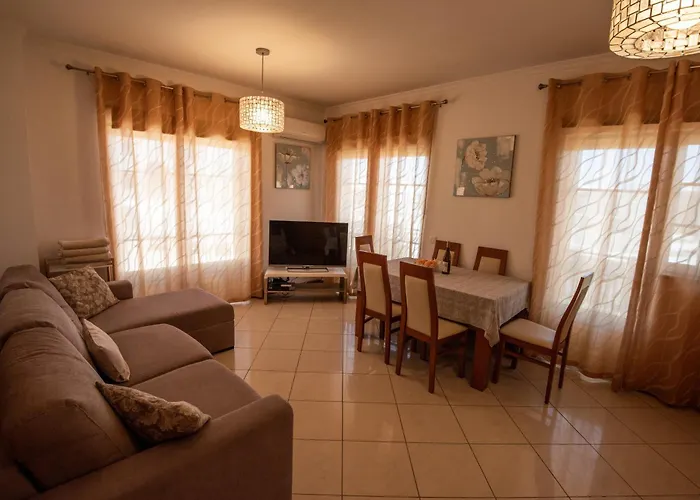 Charm T2 With Big Terrace Self Check-in Διαμέρισμα Αλμπουφέιρα