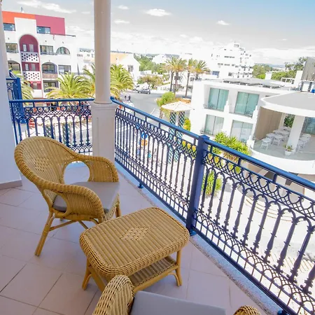 Charm Apartment T2 With Big Private Terrace Self Check-In