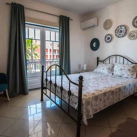公寓 Charm Apartment T2 With Big Private Terrace Self Check-In 阿尔布费拉